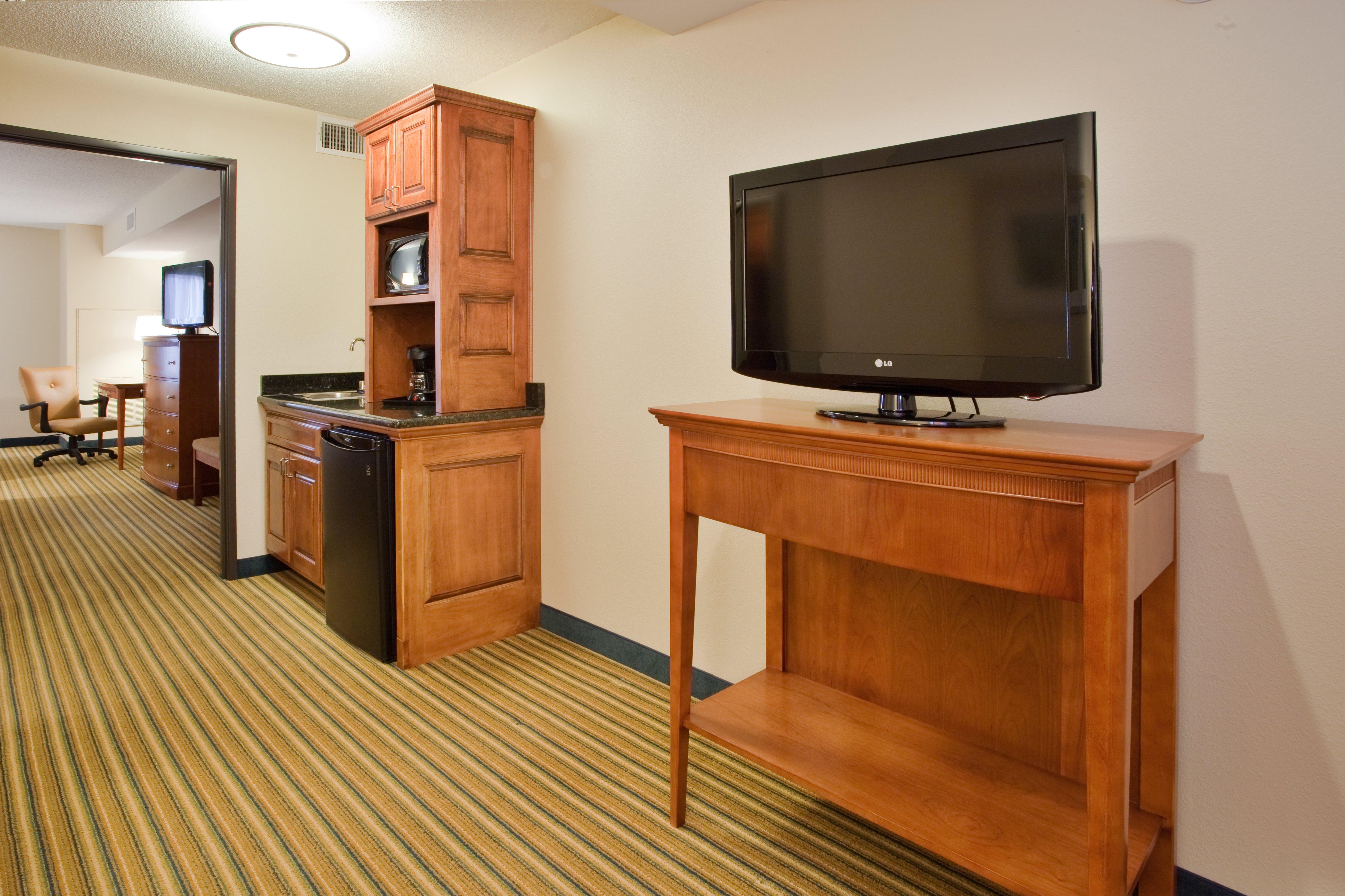 Holiday Inn Express Hotel & Suites Fredericksburg By Ihg Buitenkant foto