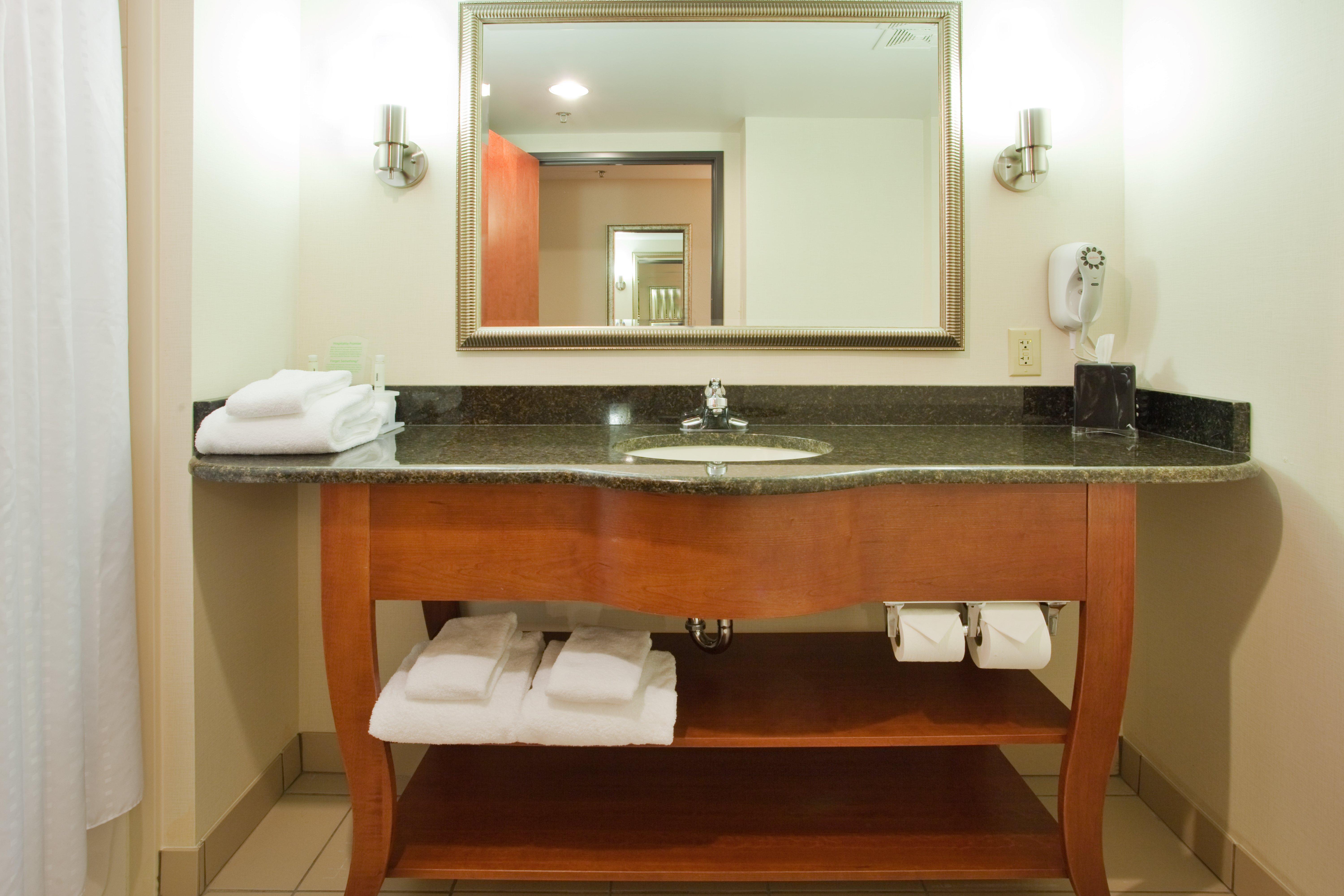 Holiday Inn Express Hotel & Suites Fredericksburg By Ihg Buitenkant foto