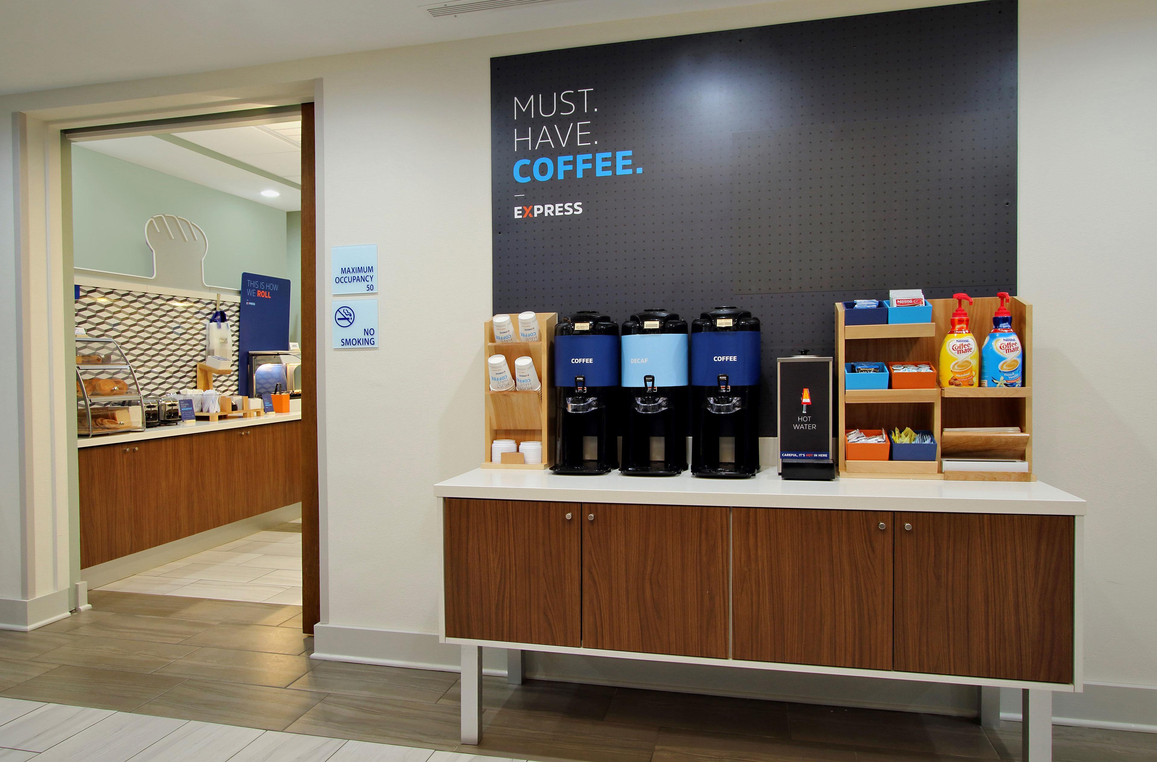 Holiday Inn Express Hotel & Suites Fredericksburg By Ihg Buitenkant foto