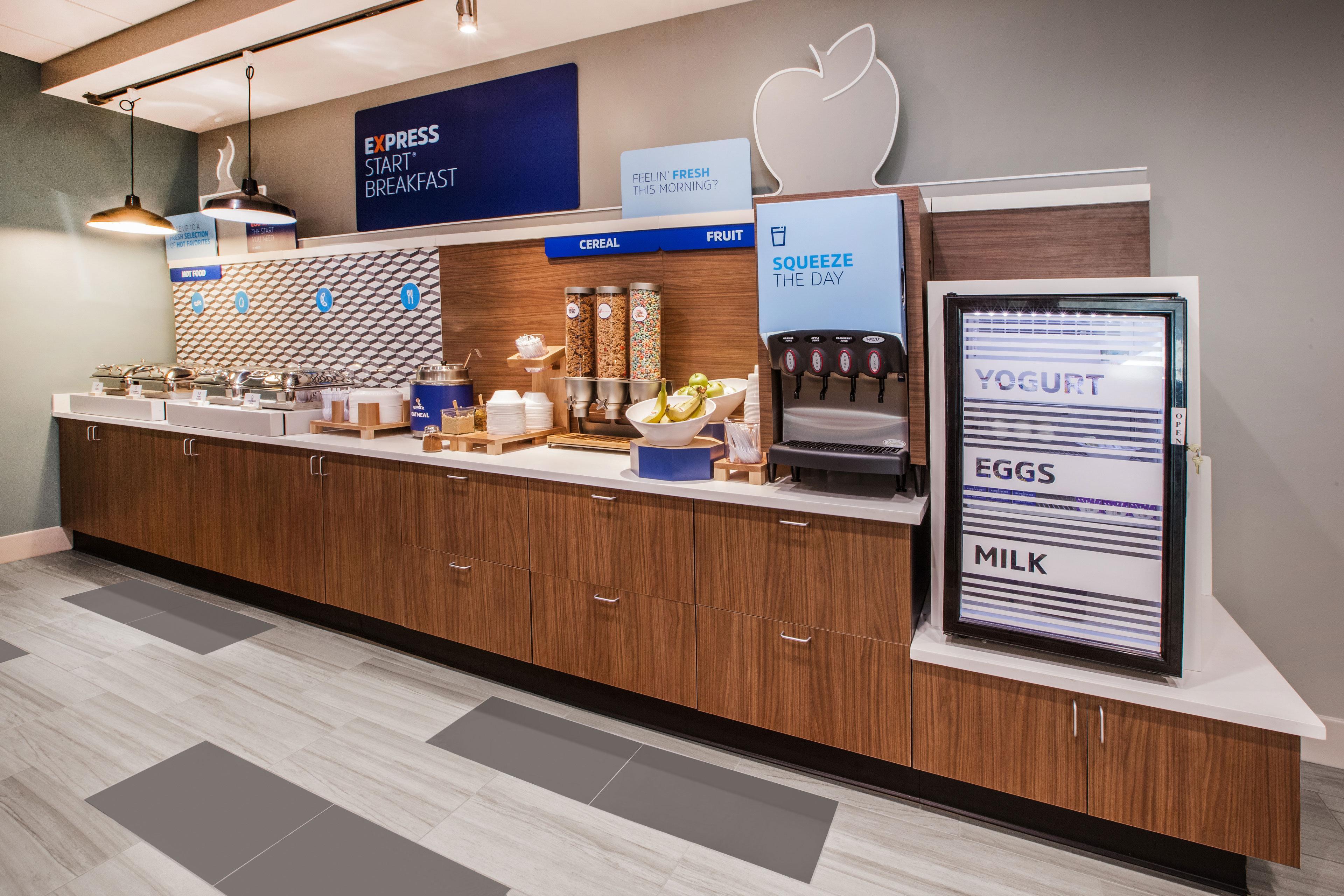 Holiday Inn Express Hotel & Suites Fredericksburg By Ihg Buitenkant foto