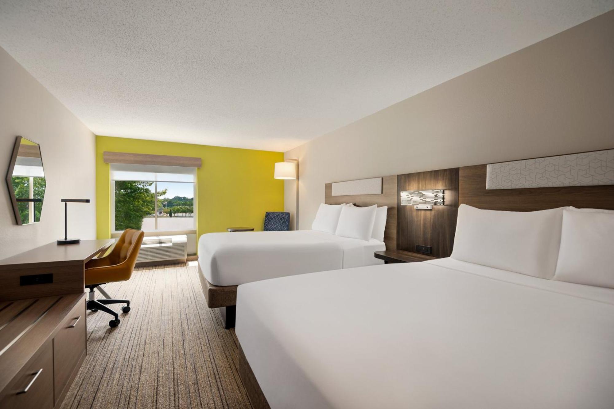Holiday Inn Express Hotel & Suites Fredericksburg By Ihg Buitenkant foto