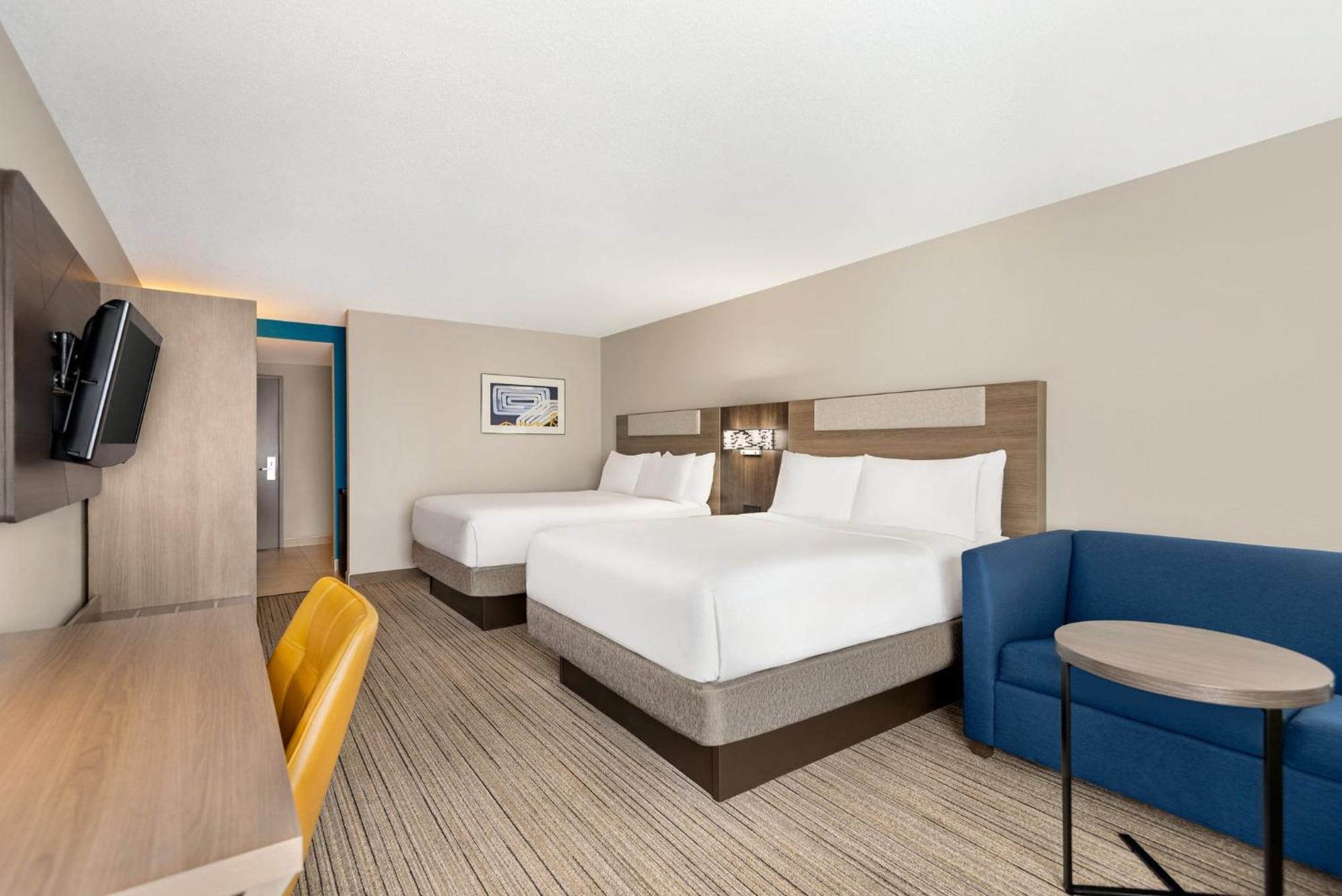 Holiday Inn Express Hotel & Suites Fredericksburg By Ihg Buitenkant foto