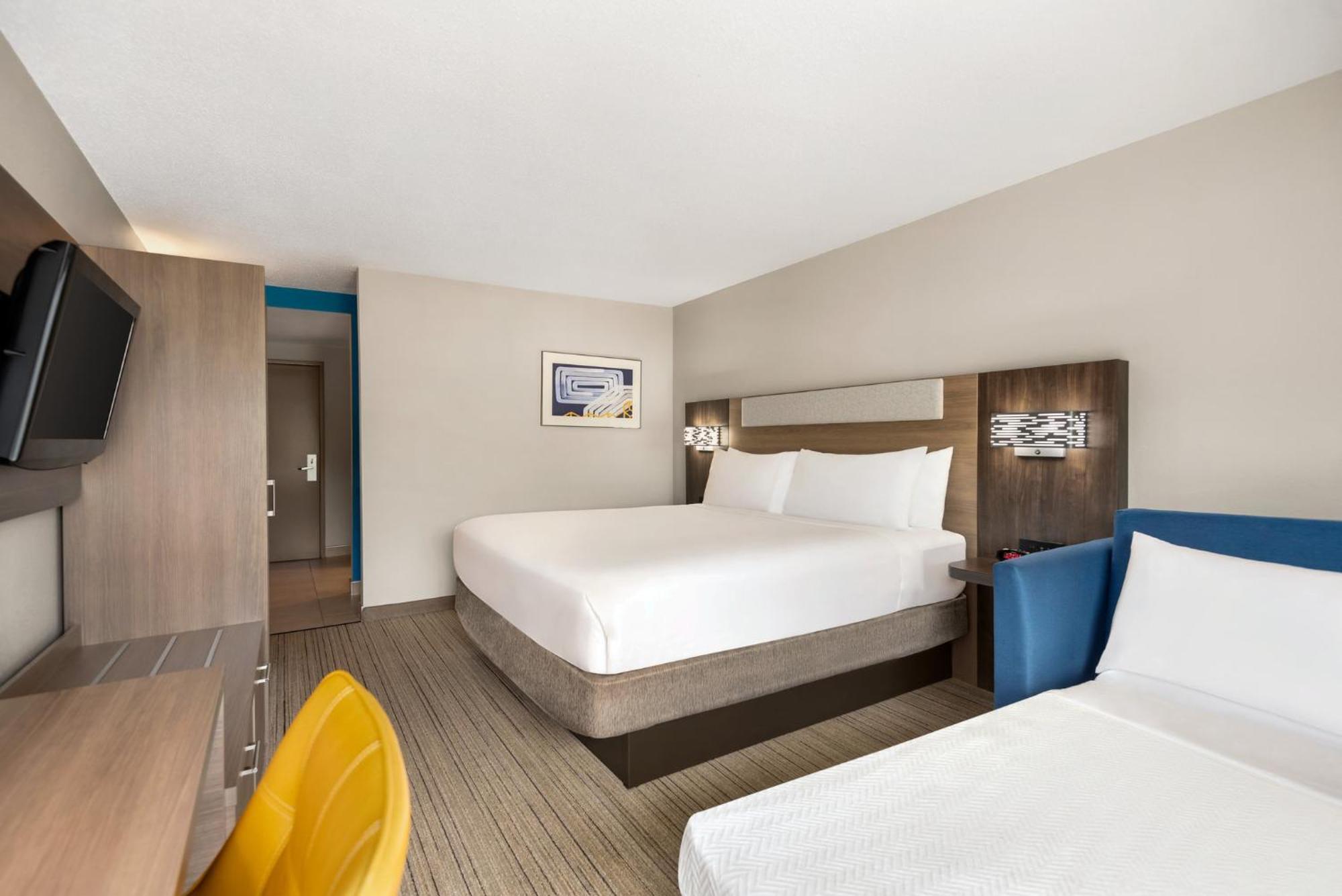 Holiday Inn Express Hotel & Suites Fredericksburg By Ihg Buitenkant foto